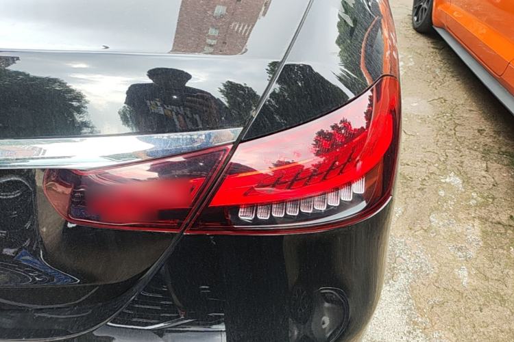 Used Mercedes-Benz E-Class 2022 Revised Version E 300 L Luxury Edition Right Rear Taillight