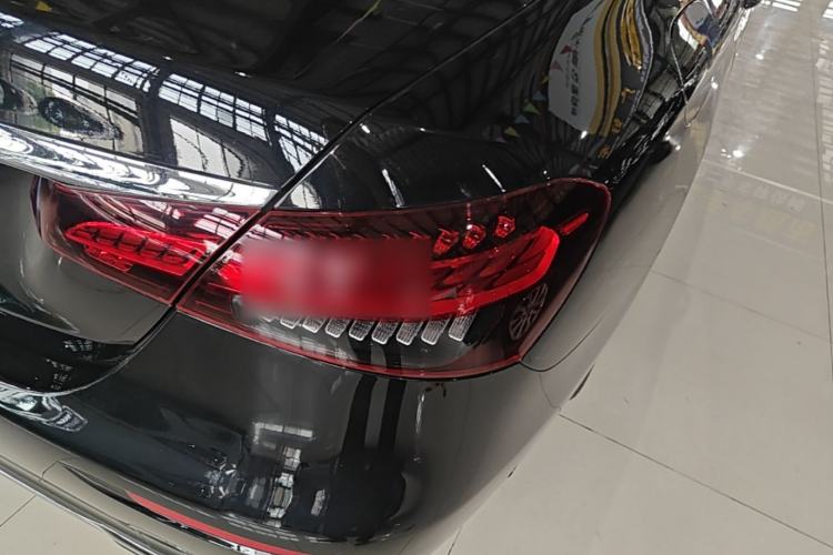 Used Mercedes-Benz E-Class 2022 Updated E 260 L Right Rear Taillight