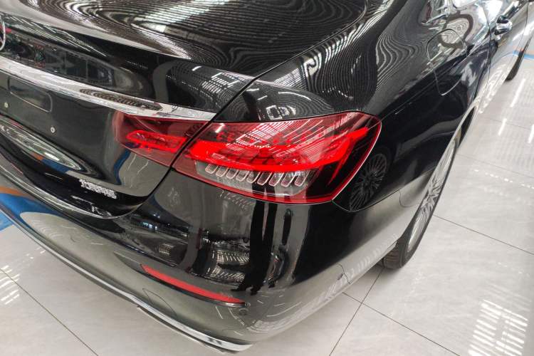 Used Mercedes-Benz E-Class 2022 Second Facelift E 300 L Fashion Edition Right Rear Taillight