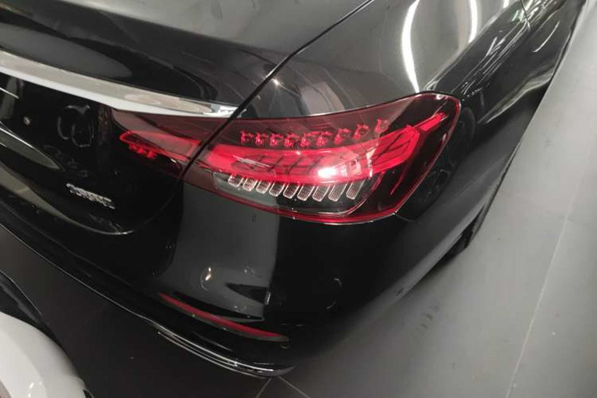 Used Mercedes-Benz E-Class 2022 Revised Version E 300 L Luxury Edition Right Rear Taillight