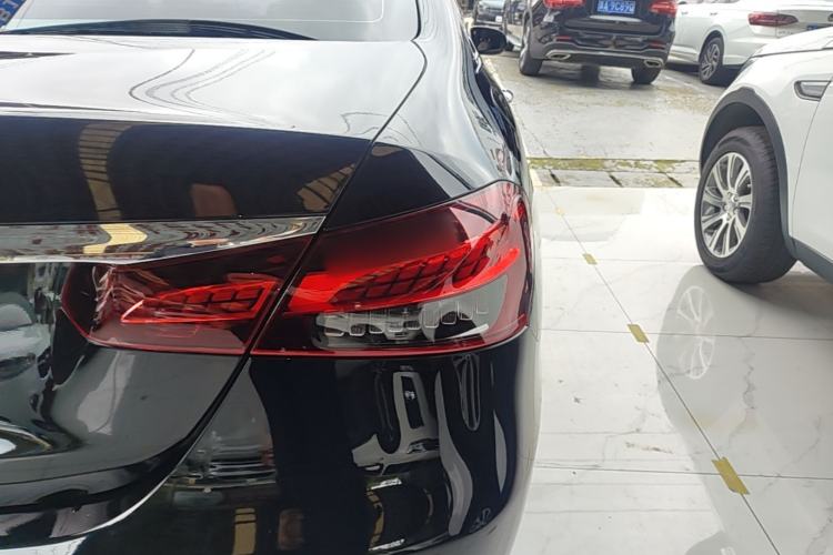 Used Mercedes-Benz E-Class 2022 Revised Version E 300 L Luxury Edition Right Rear Taillight