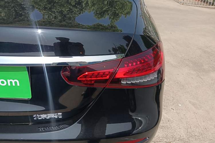 Used Mercedes-Benz E-Class 2022 Revised E 300 L Sporty and Stylish Edition Right Rear Taillight