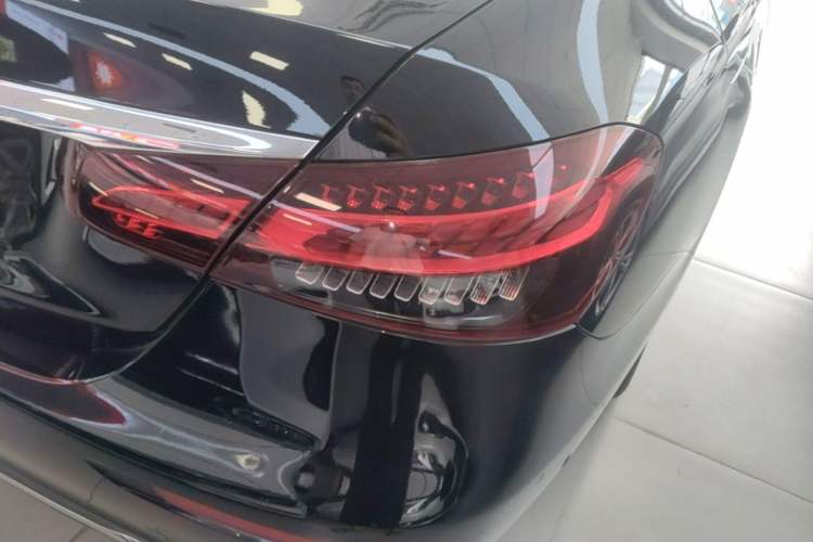 Used Mercedes-Benz E-Class 2022 Updated E 260 L Right Rear Taillight