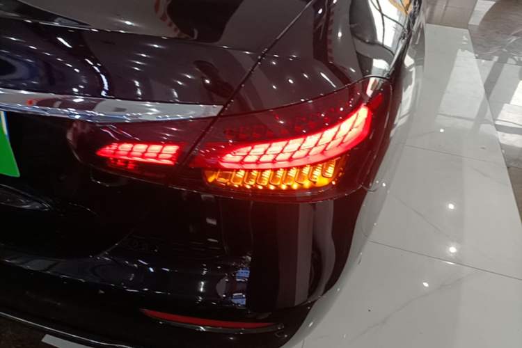 Used Mercedes-Benz E-Class 2022 E 300 L Stylish Model Right Rear Taillight