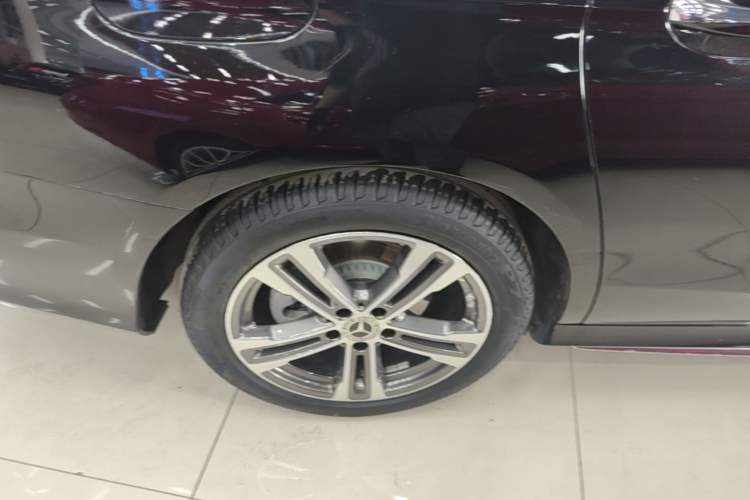 Used Mercedes-Benz E-Class 2022 E 260 L Sport Edition Right Rear Wheel Hub