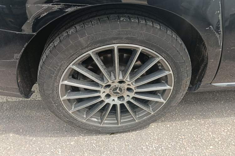 Used Mercedes-Benz E-Class 2022 Updated E 260 L Right Rear Wheel Hub