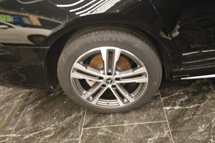 Used Mercedes-Benz E-Class 2022 Second Facelift E 260 L Sport Edition Right Rear Wheel Hub