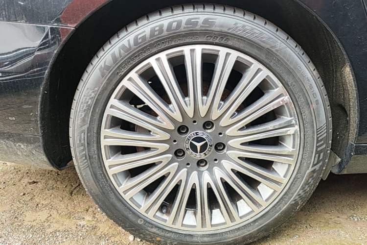 Used Mercedes-Benz E-Class 2022 Revised Version E 300 L Luxury Edition Right Rear Wheel Hub