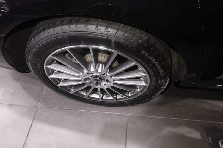 Used Mercedes-Benz E-Class 2022 Second Facelift E 260 L Right Rear Wheel Hub