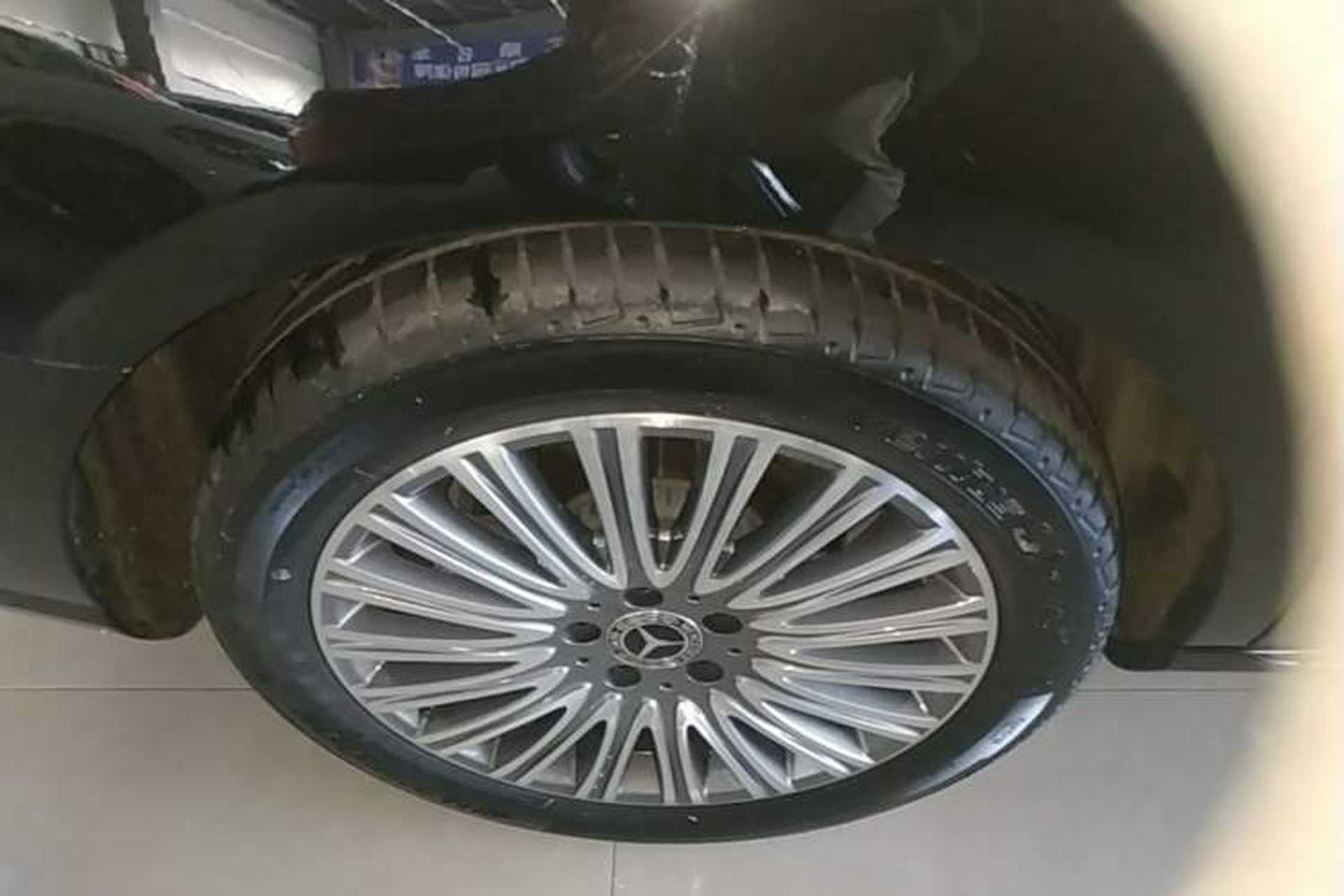Used Mercedes-Benz E-Class 2022 E 300 L Stylish Model Right Rear Wheel Hub