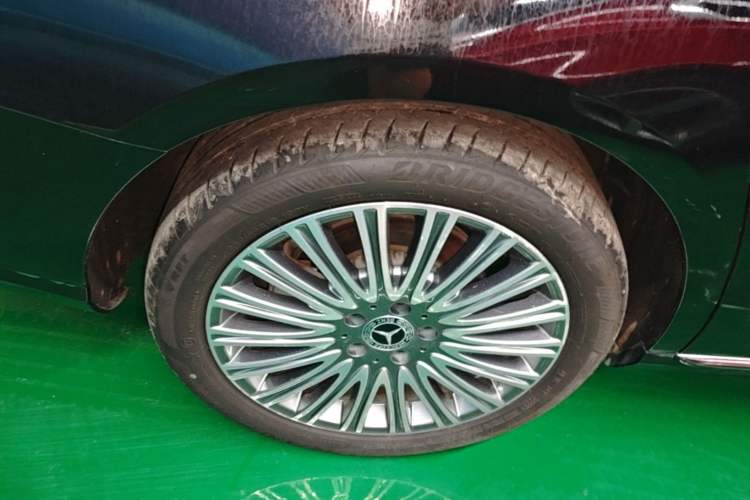 Used Mercedes-Benz E-Class 2022 Revised Version E 300 L Luxury Edition Right Rear Wheel Hub