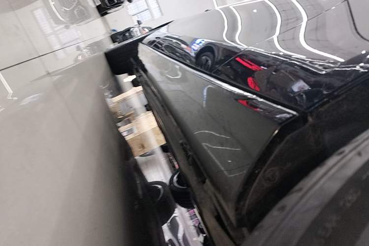 Used Mercedes-Benz E-Class 2022 Revised Version E 300 L Fashion Edition Right Side Sill