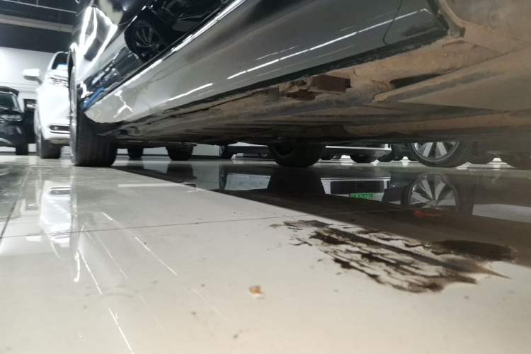 Used Mercedes-Benz E-Class 2022 E 260 L 4MATIC Right Side Sill
