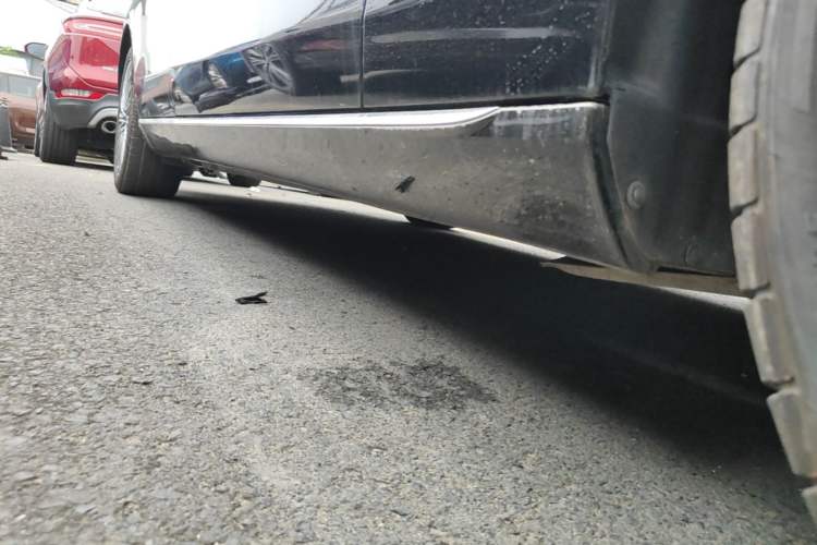 Used Mercedes-Benz E-Class 2022 Revised Version E 300 L Fashion Edition Right Side Sill