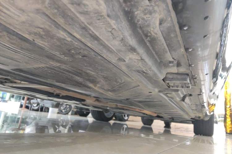 Used Mercedes-Benz E-Class 2022 Revised Version E 300 L Luxury Edition Right Side Sill