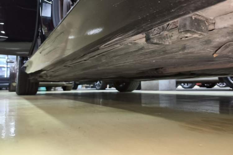 Used Mercedes-Benz E-Class 2022 E 260 L Right Side Sill