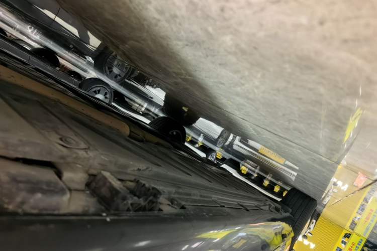 Used Mercedes-Benz E-Class 2022 E 260 L Right Side Sill