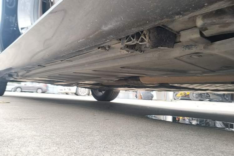 Used Mercedes-Benz E-Class 2022 E 260 L Right Side Sill
