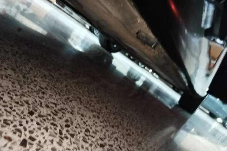 Used Mercedes-Benz E-Class 2022 Updated E 300 L Stylish Edition Right Side Sill