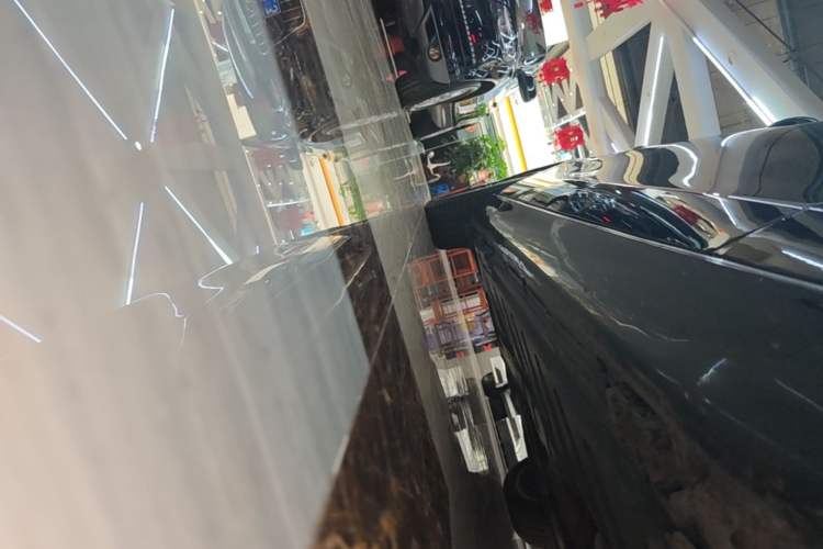 Used Mercedes-Benz E-Class 2022 Updated E 300 L Luxury Edition Right Side Sill