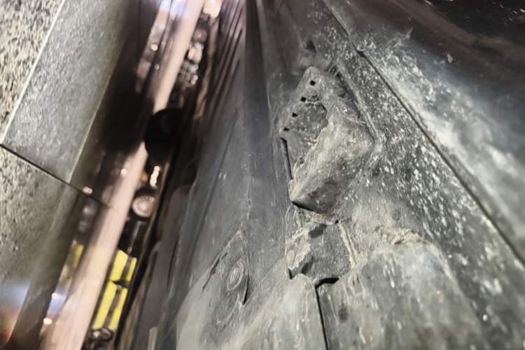 Used Mercedes-Benz E-Class 2022 E 300 L Stylish Model Right Side Sill