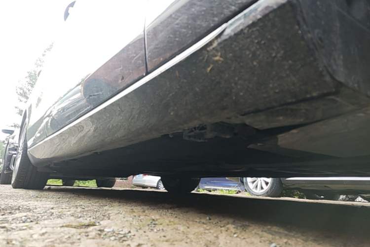 Used Mercedes-Benz E-Class 2022 Revised Version E 300 L Luxury Edition Right Side Sill