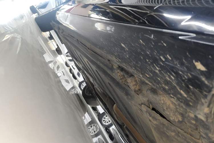 Used Mercedes-Benz E-Class 2022 Revised Version E 300 L Fashion Edition Right Side Sill