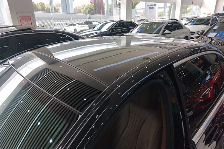 Used Mercedes-Benz E-Class 2022 Second Facelift E 300 L Luxury Edition Roof