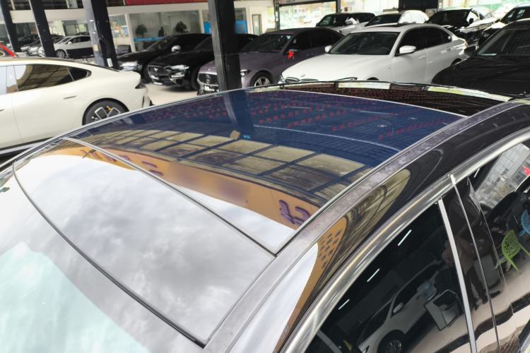 Used Mercedes-Benz E-Class 2022 Updated E 260 L Roof