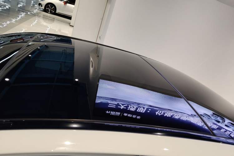 Used Mercedes-Benz E-Class 2022 E 260 Stylish Sports Edition Roof