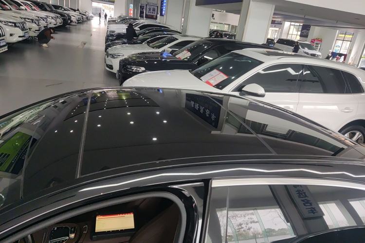 Used Mercedes-Benz E-Class 2022 Second Facelift E 300 L Luxury Edition Roof