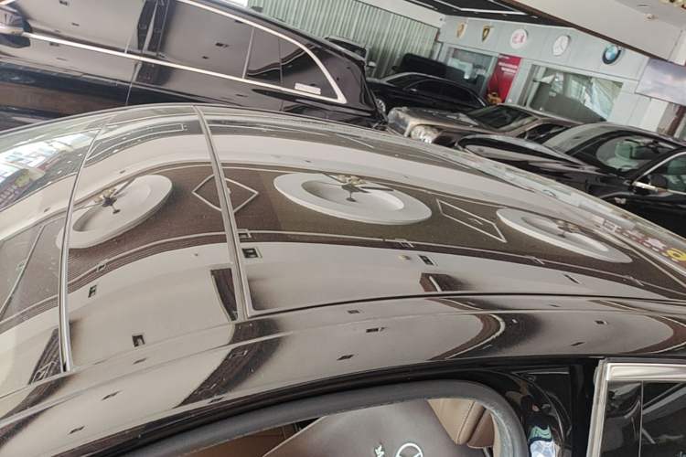 Used Mercedes-Benz E-Class 2022 Second Facelift E 300 L Luxury Edition Roof