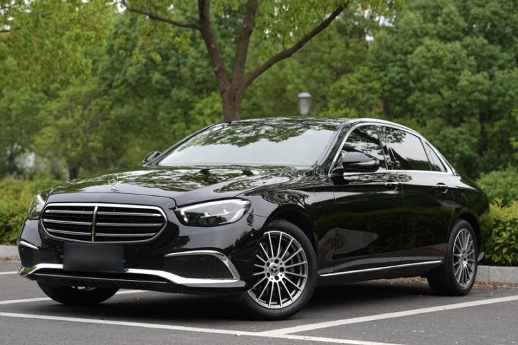 Used Mercedes-Benz E-Class 2022 Second Facelift E 260 L Guazi used car, China used car export, Used car for sale, Used cars, Cheapest cars for sale