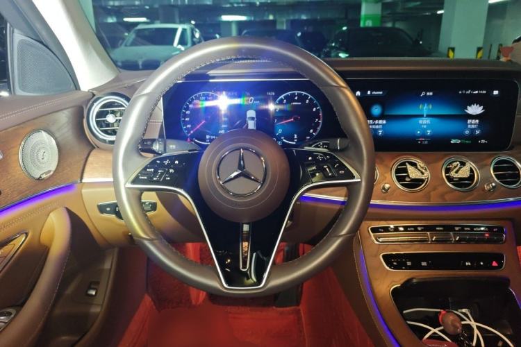 Used Mercedes-Benz E-Class 2022 Revised Version E 300 L Luxury Edition Steering Wheel