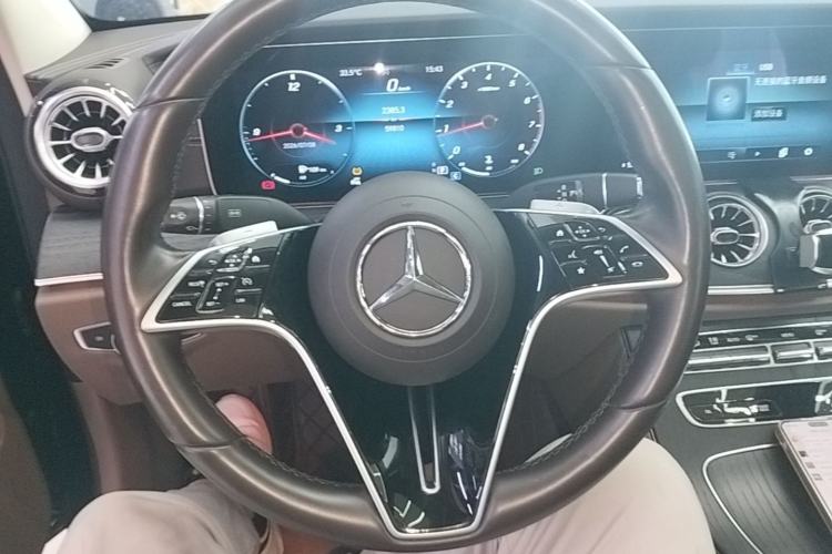 Used Mercedes-Benz E-Class 2022 Revised Version E 300 L Fashion Edition Steering Wheel