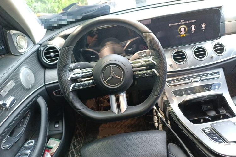 Used Mercedes-Benz E-Class 2022 Second Facelift E 300 L Sport Luxury Edition Steering Wheel