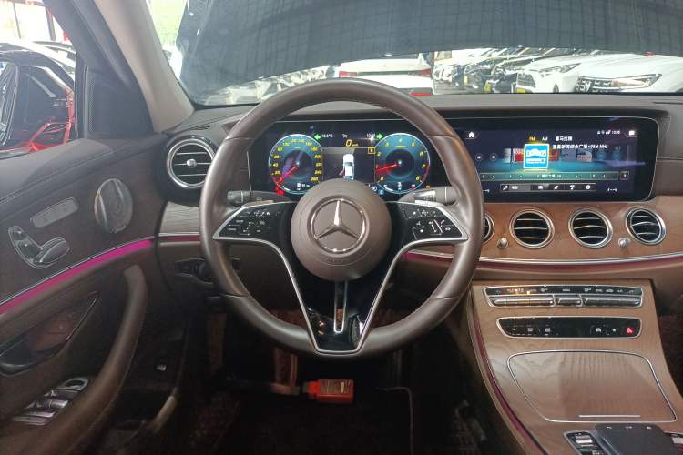 Used Mercedes-Benz E-Class 2022 Second Facelift E 300 L Luxury Edition Steering Wheel