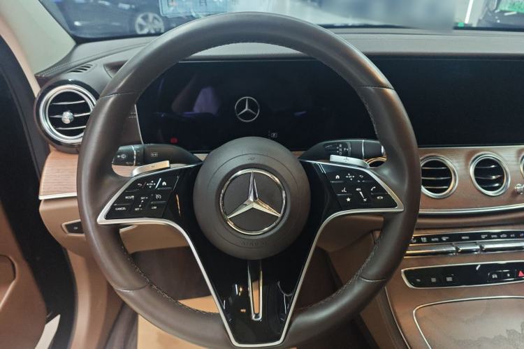 Used Mercedes-Benz E-Class 2022 Second Facelift E 300 L Luxury Edition Steering Wheel