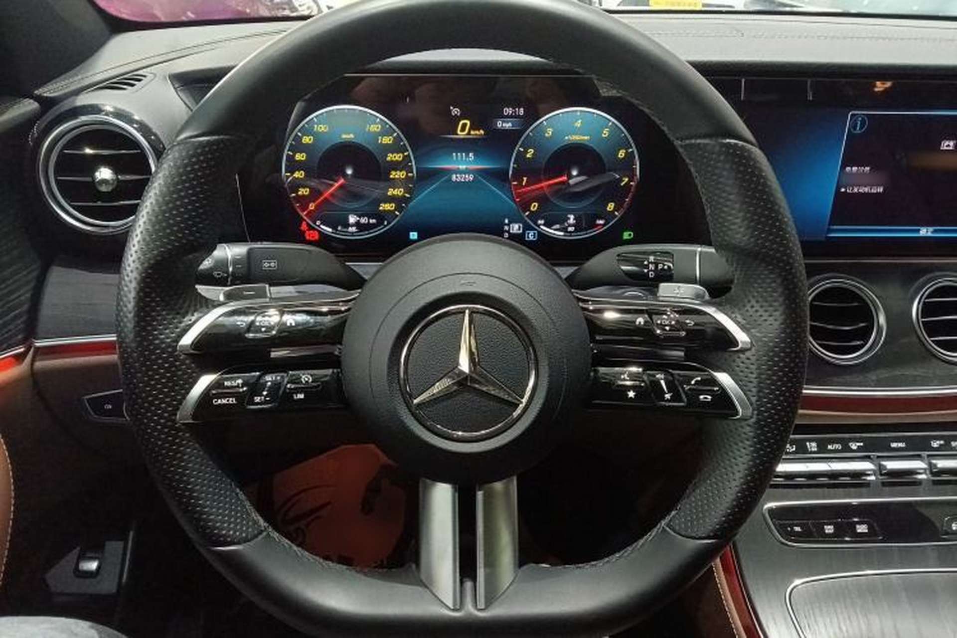 Used Mercedes-Benz E-Class 2022 E 300 L Sport Luxury Edition Steering Wheel