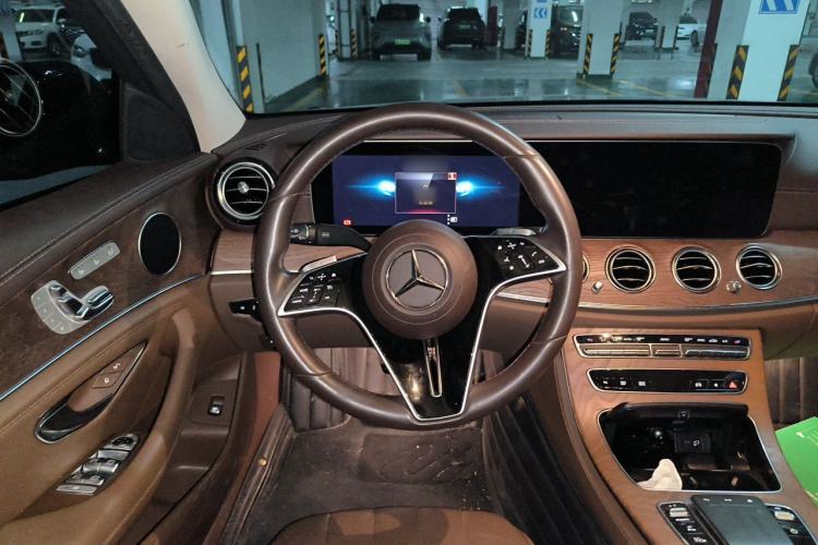 Used Mercedes-Benz E-Class 2022 E 300 L Stylish Model Steering Wheel