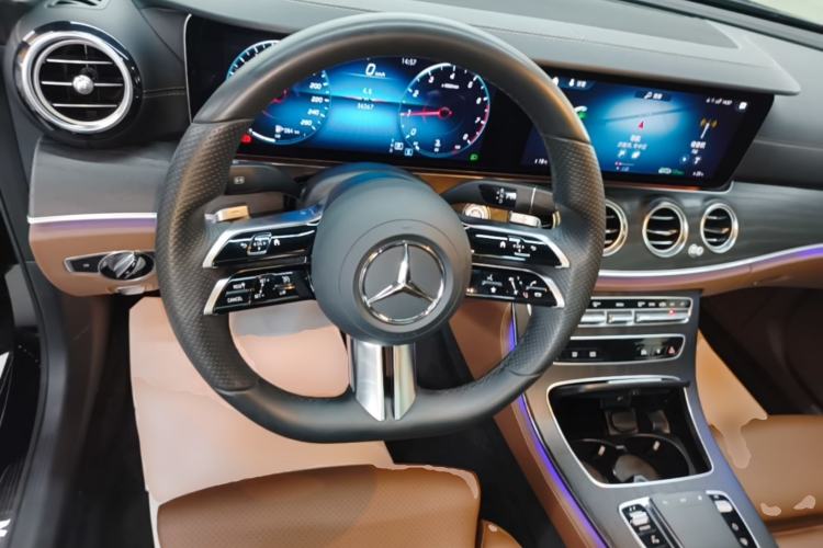 Used Mercedes-Benz E-Class 2022 Second Facelift E 300 L Sport Luxury Edition Steering Wheel