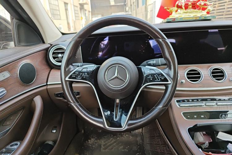 Used Mercedes-Benz E-Class 2022 Revised Version E 300 L Fashion Edition Steering Wheel