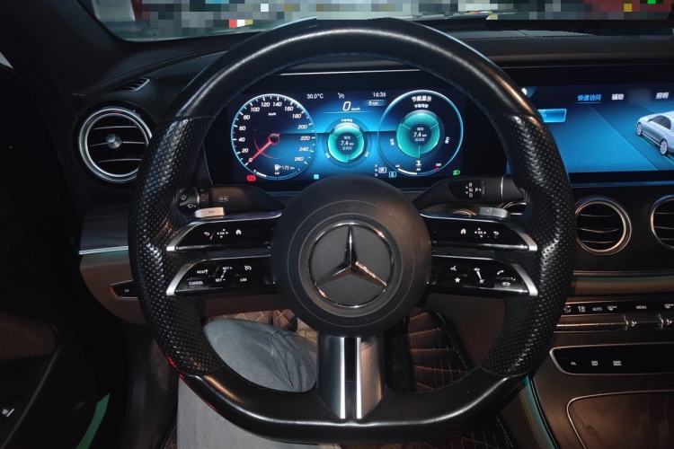 Used Mercedes-Benz E-Class 2022 E 300 Stylish Sports Edition Steering Wheel