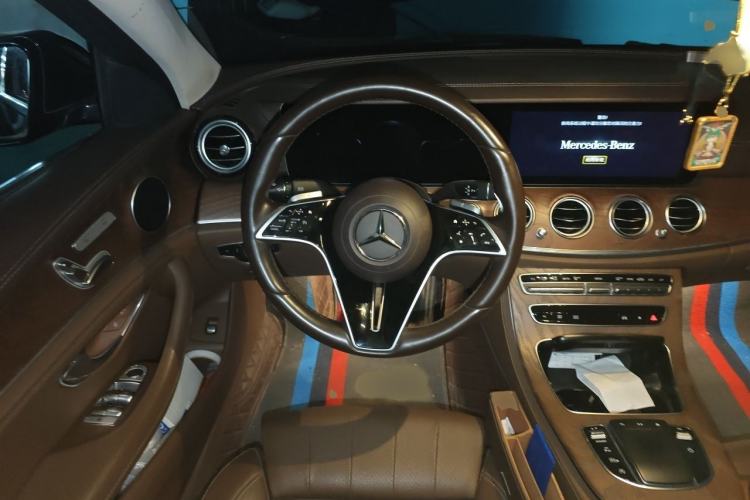 Used Mercedes-Benz E-Class 2022 Second Facelift E 300 L Fashion Edition Steering Wheel