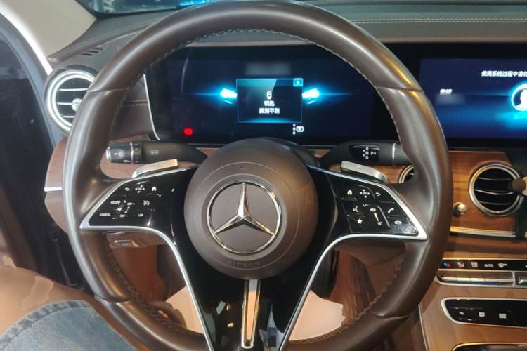 Used Mercedes-Benz E-Class 2022 Second Facelift E 300 L Luxury Edition Steering Wheel