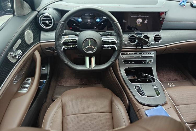 Used Mercedes-Benz E-Class 2022 Revised Version E 300 L Sport Luxury Edition Steering Wheel