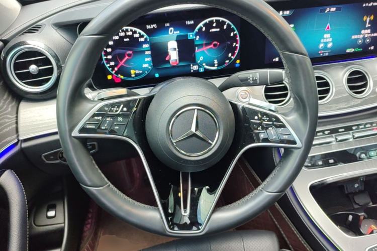 Used Mercedes-Benz E-Class 2022 Updated E 300 L Stylish Edition Steering Wheel