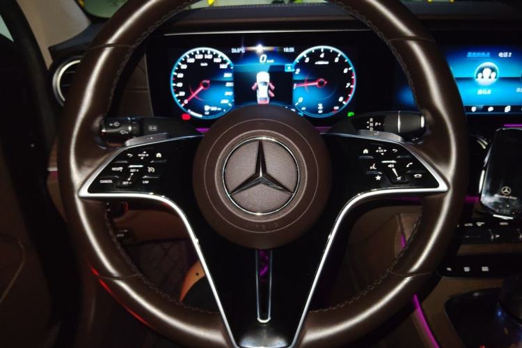 Used Mercedes-Benz E-Class 2022 E 300 L Luxury Model Steering Wheel