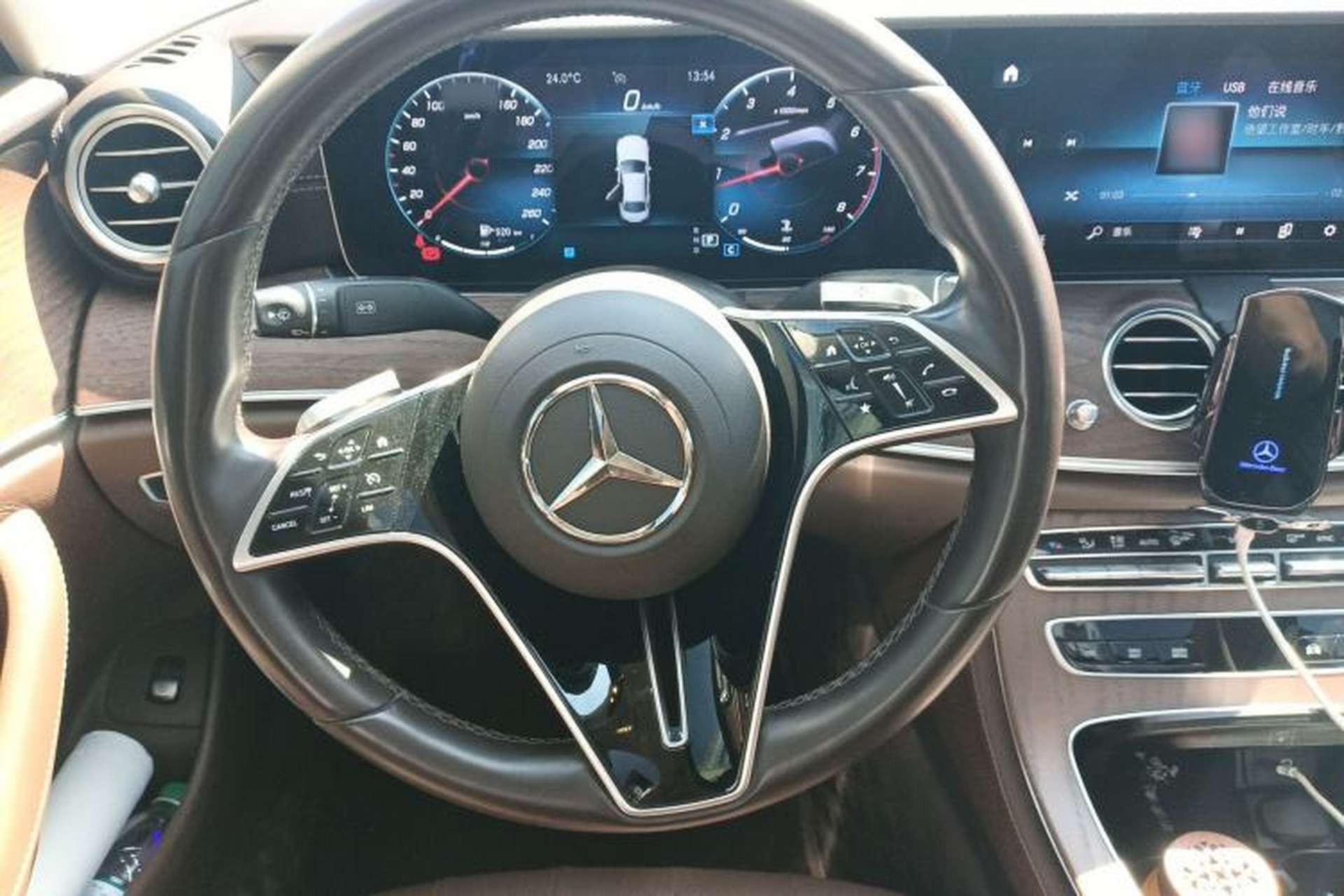 Used Mercedes-Benz E-Class 2022 Updated E 300 L Stylish Edition Steering Wheel