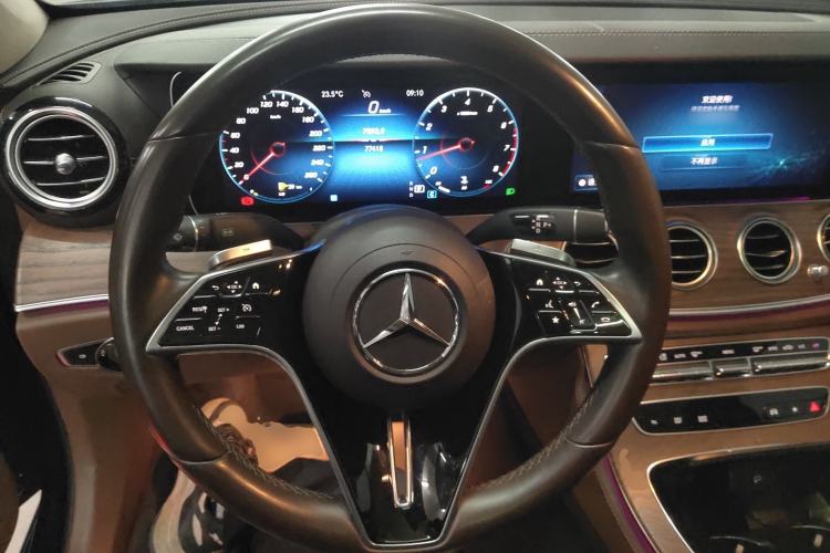 Used Mercedes-Benz E-Class 2022 Revised Version E 300 L Fashion Edition Steering Wheel